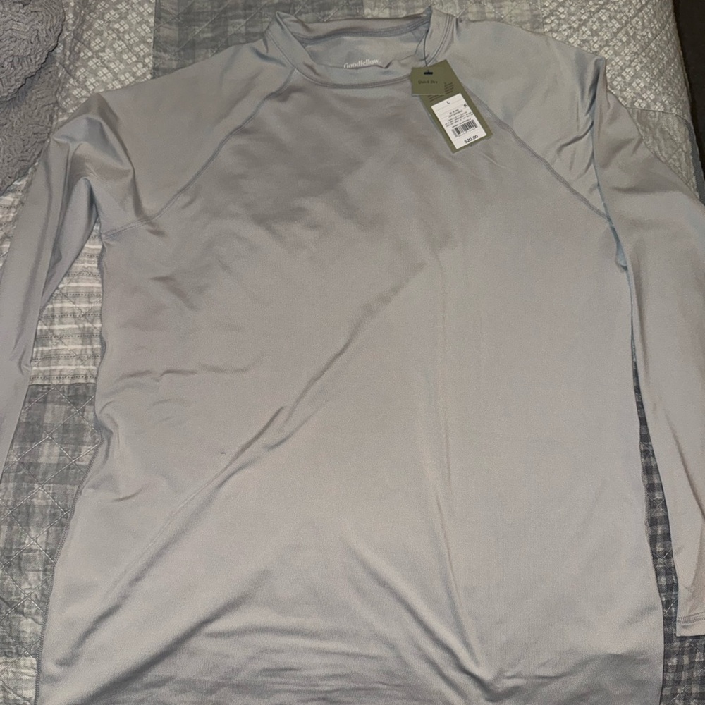 Goodfellow & Co Men’s Long-Sleeve Performance Top - Light Silver Gray